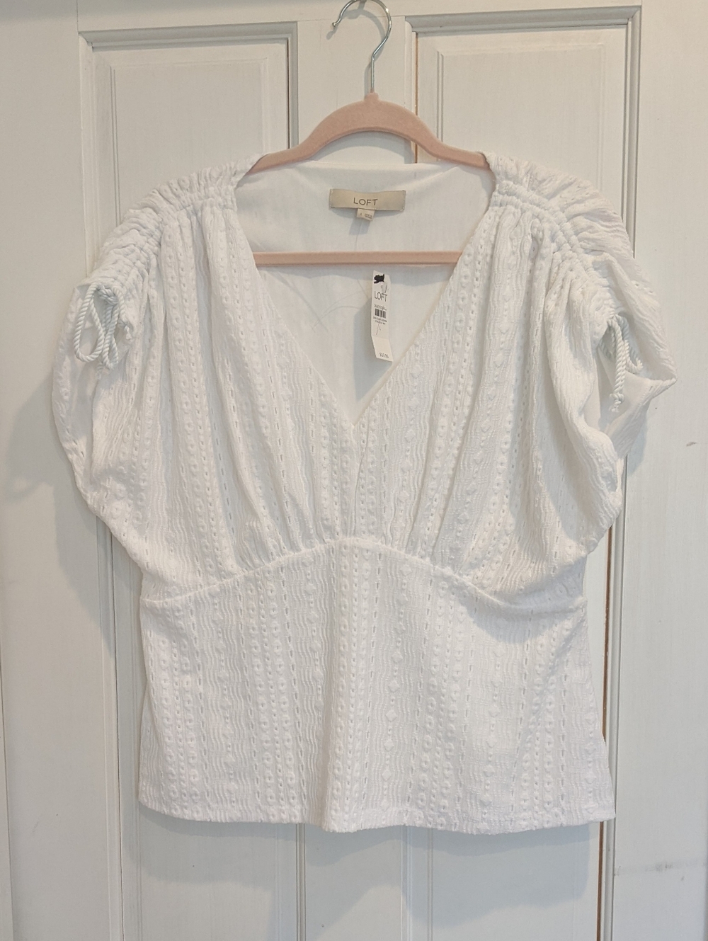 LOFT White Eyelet V-Neck Puff Sleeve Blouse - Picture 2 of 7